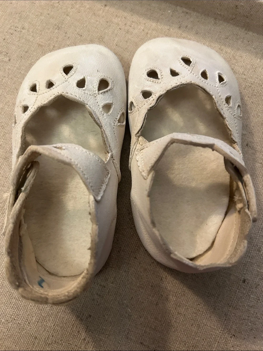Vintage White Leather Mary Jane Baby Shoes with Cutout Detail